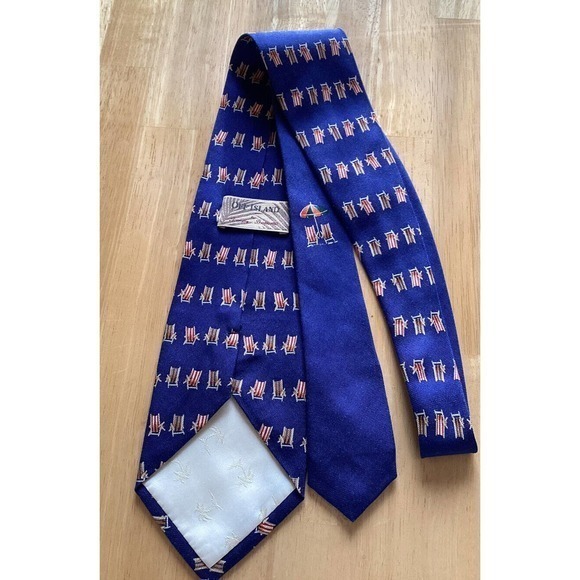 Tommy Bahama Off Island blue Hand Made Silk‎ Beach Lounge Chair 4” tie - Picture 3 of 7